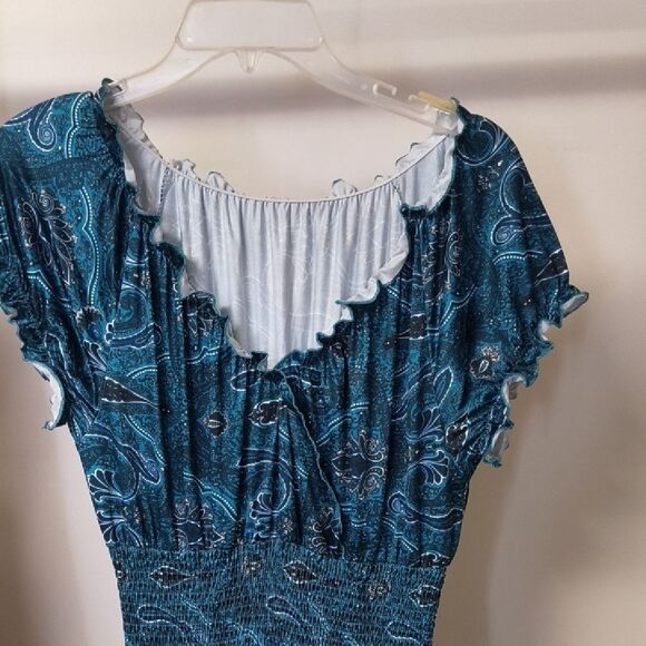 Elegant Blue Paisley Maxi Dress - Picture 2 of 6